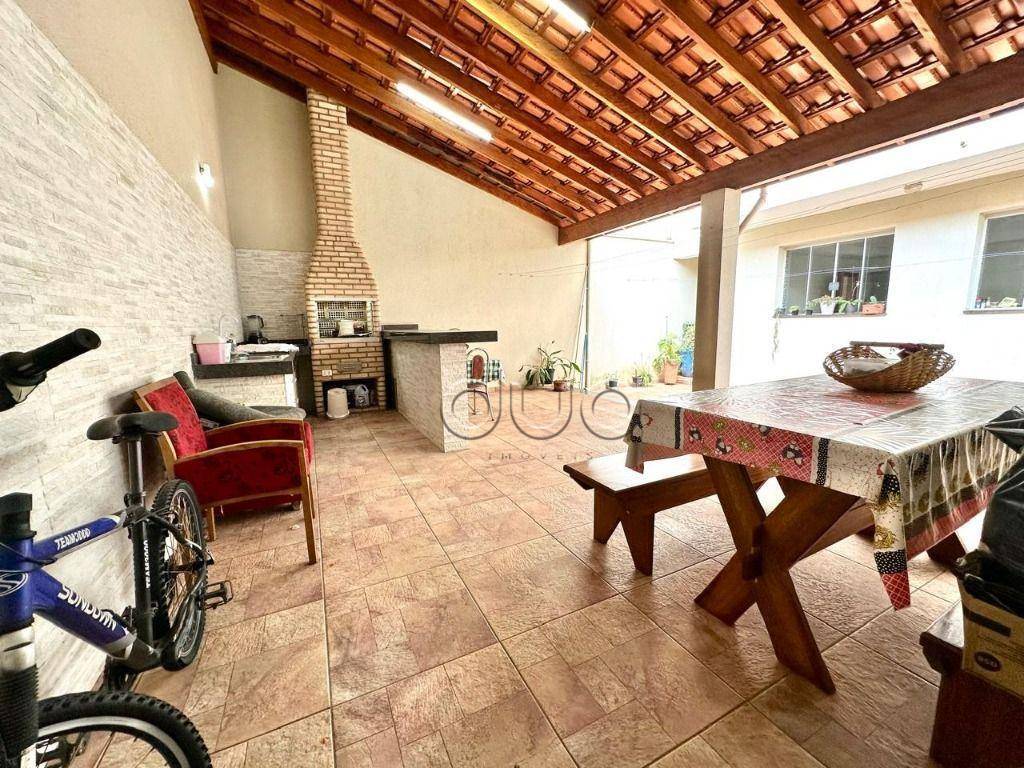 Casa à venda com 3 quartos, 211m² - Foto 18