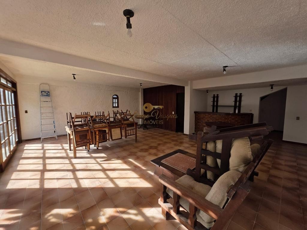 Casa de Condomínio para alugar com 4 quartos, 330m² - Foto 29
