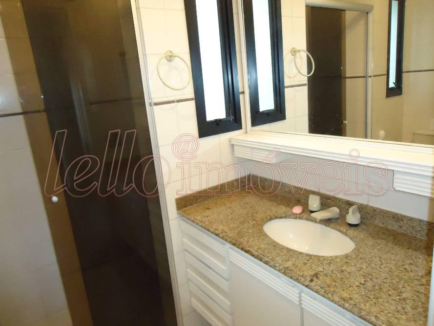 Apartamento para alugar com 4 quartos, 247m² - Foto 13