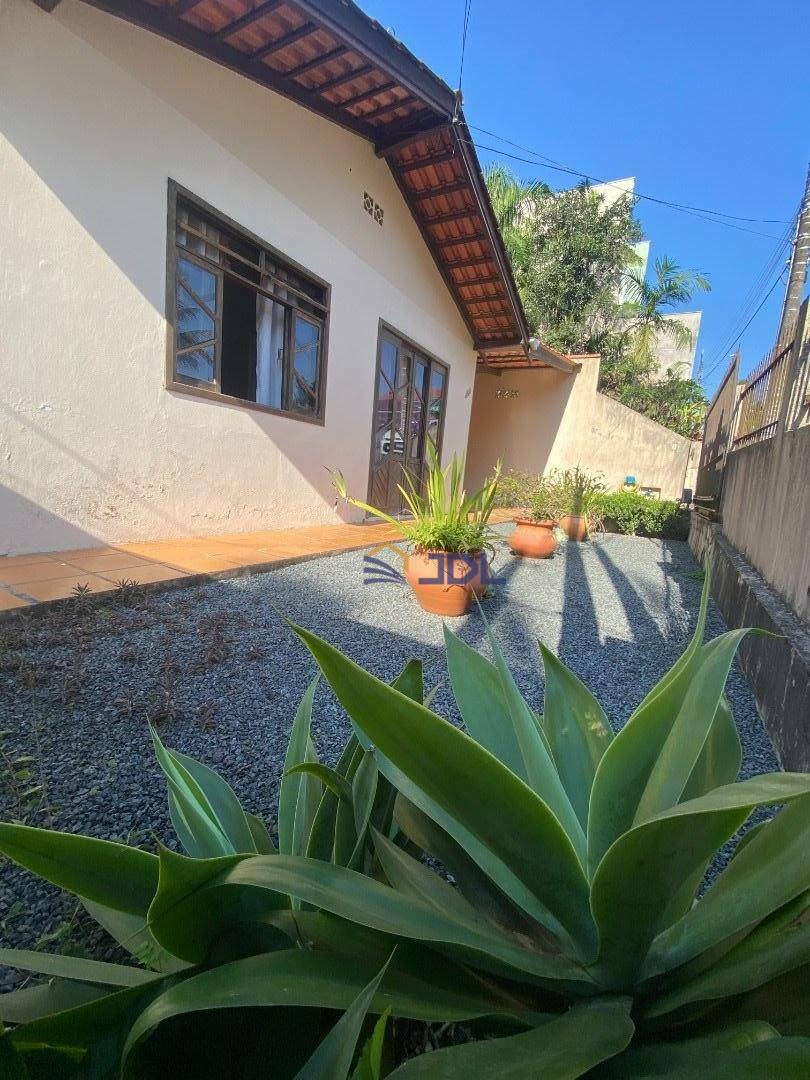 Casa à venda com 3 quartos, 98m² - Foto 12