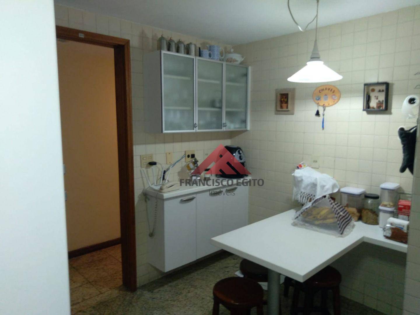 Apartamento à venda com 4 quartos, 180m² - Foto 33