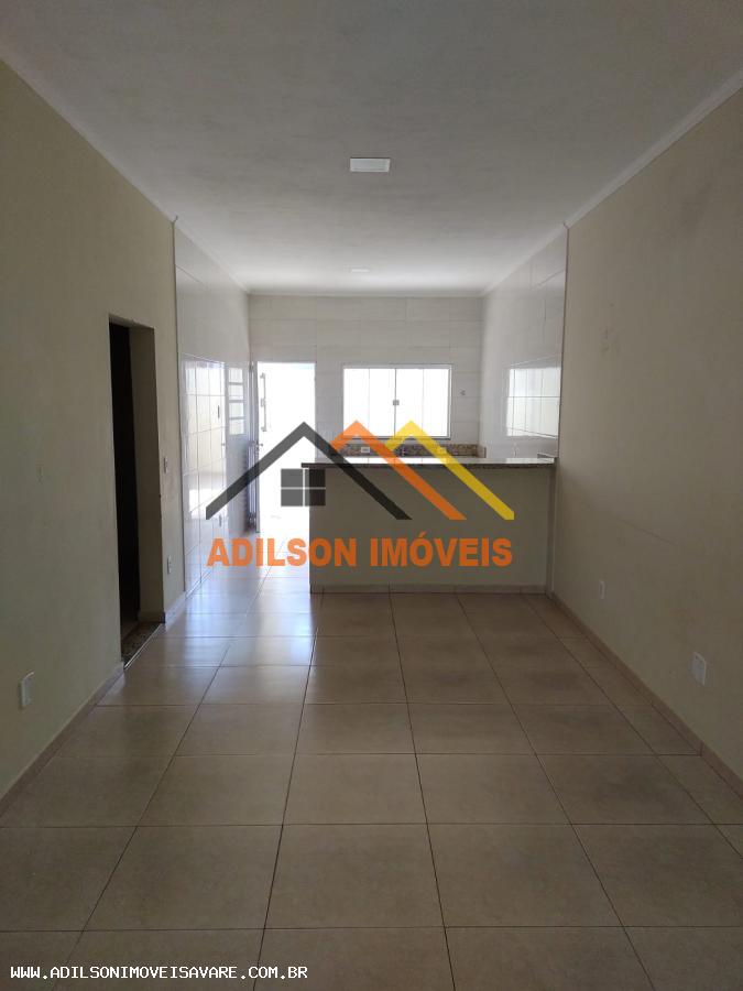 Casa à venda com 3 quartos, 200m² - Foto 11