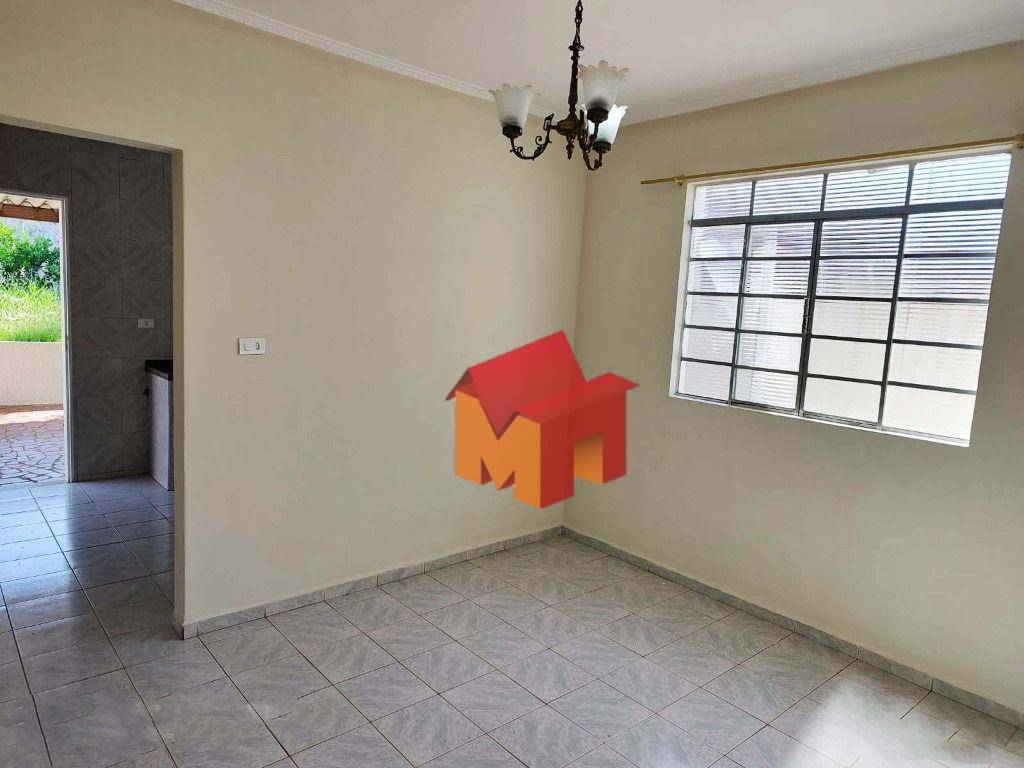 Casa à venda com 4 quartos, 150m² - Foto 10