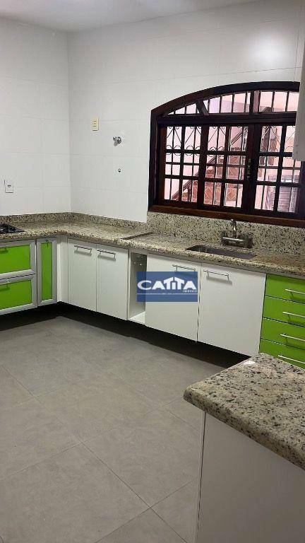 Sobrado à venda com 2 quartos, 180m² - Foto 5