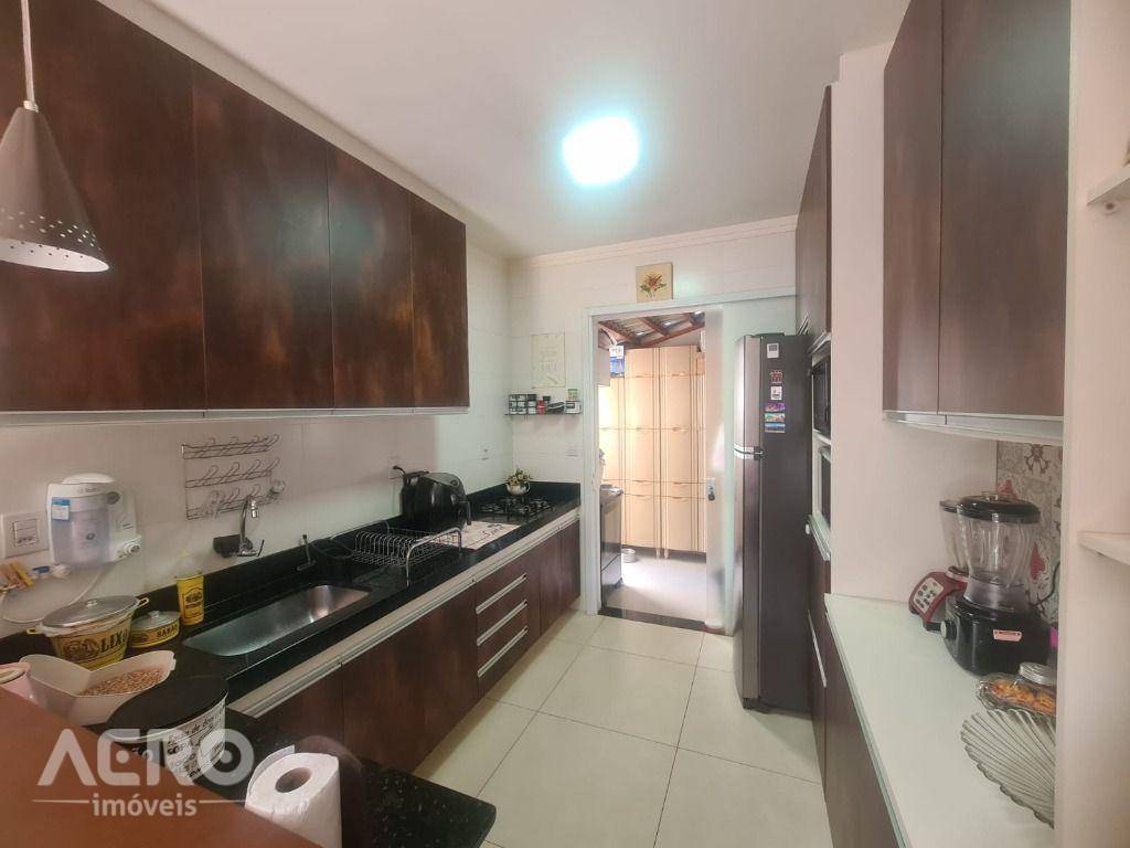 Casa à venda com 3 quartos, 120m² - Foto 19