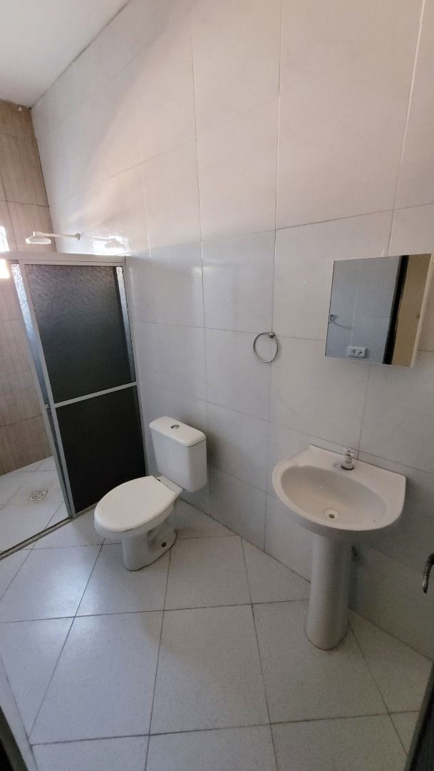 Casa para alugar com 4 quartos, 201m² - Foto 7