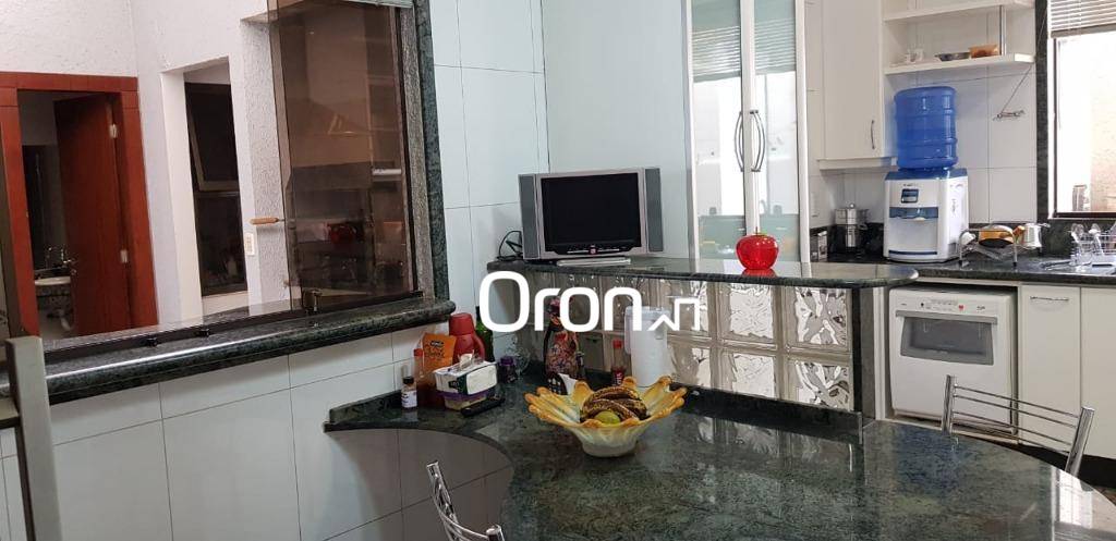 Sobrado, 5 quartos, 314 m² - Foto 3