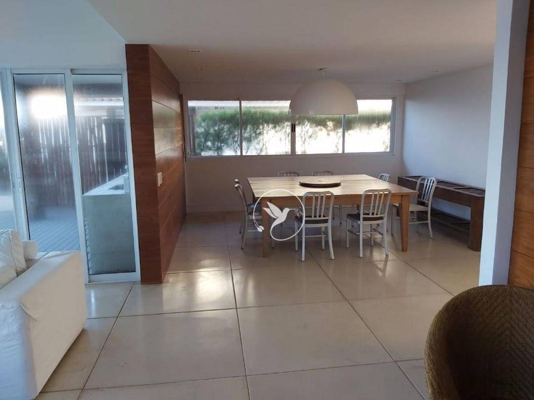 Casa de Condomínio à venda com 4 quartos, 200m² - Foto 11