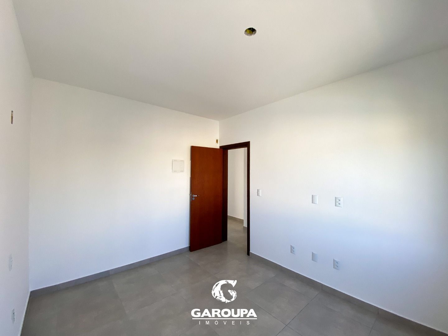 Casa à venda com 3 quartos, 110m² - Foto 12