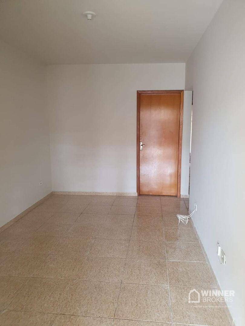 Casa à venda com 3 quartos, 81m² - Foto 13