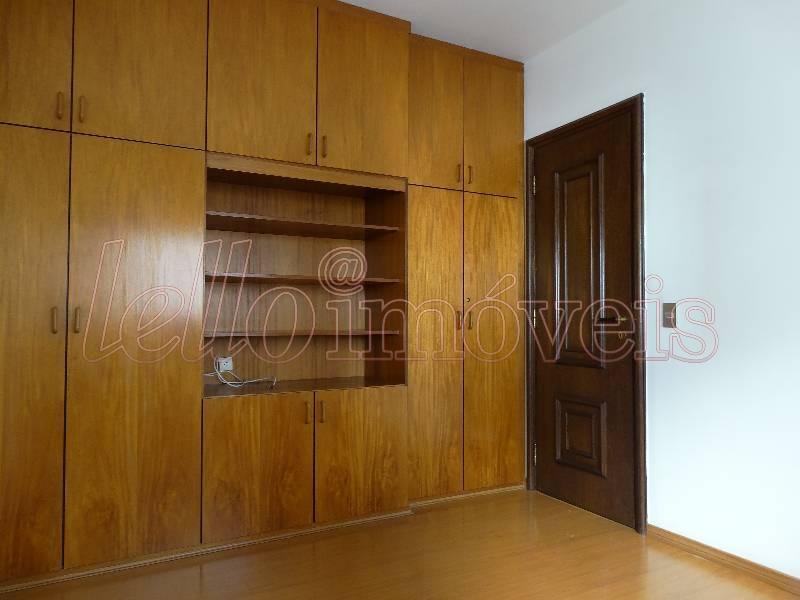 Apartamento para alugar com 4 quartos, 247m² - Foto 11