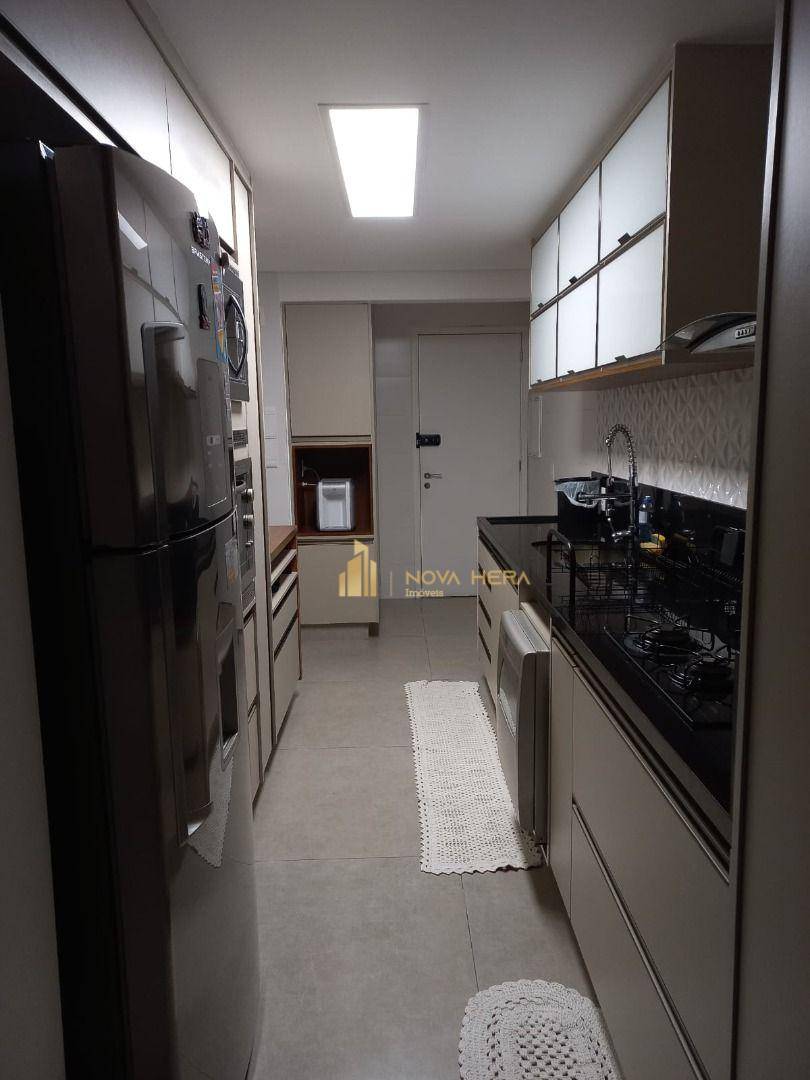 Apartamento à venda com 3 quartos, 113m² - Foto 19