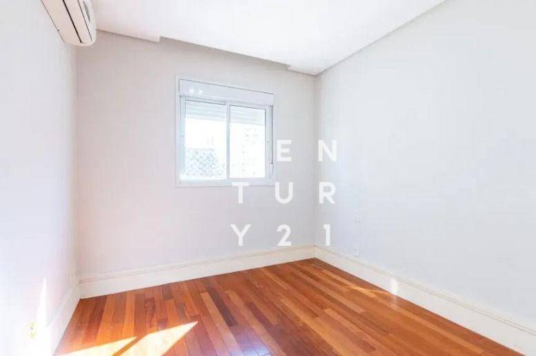 Apartamento à venda com 3 quartos, 150m² - Foto 17