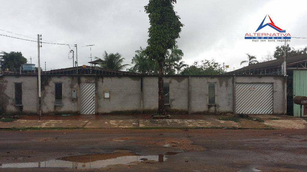 Casa à venda com 3 quartos, 200m² - Foto 2
