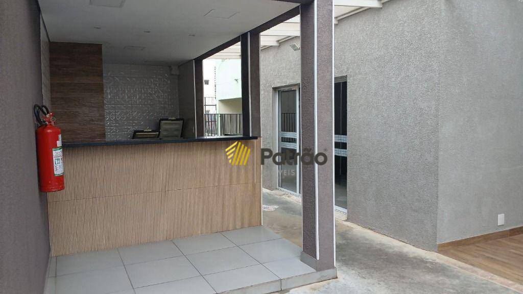 Apartamento para alugar com 2 quartos, 54m² - Foto 12
