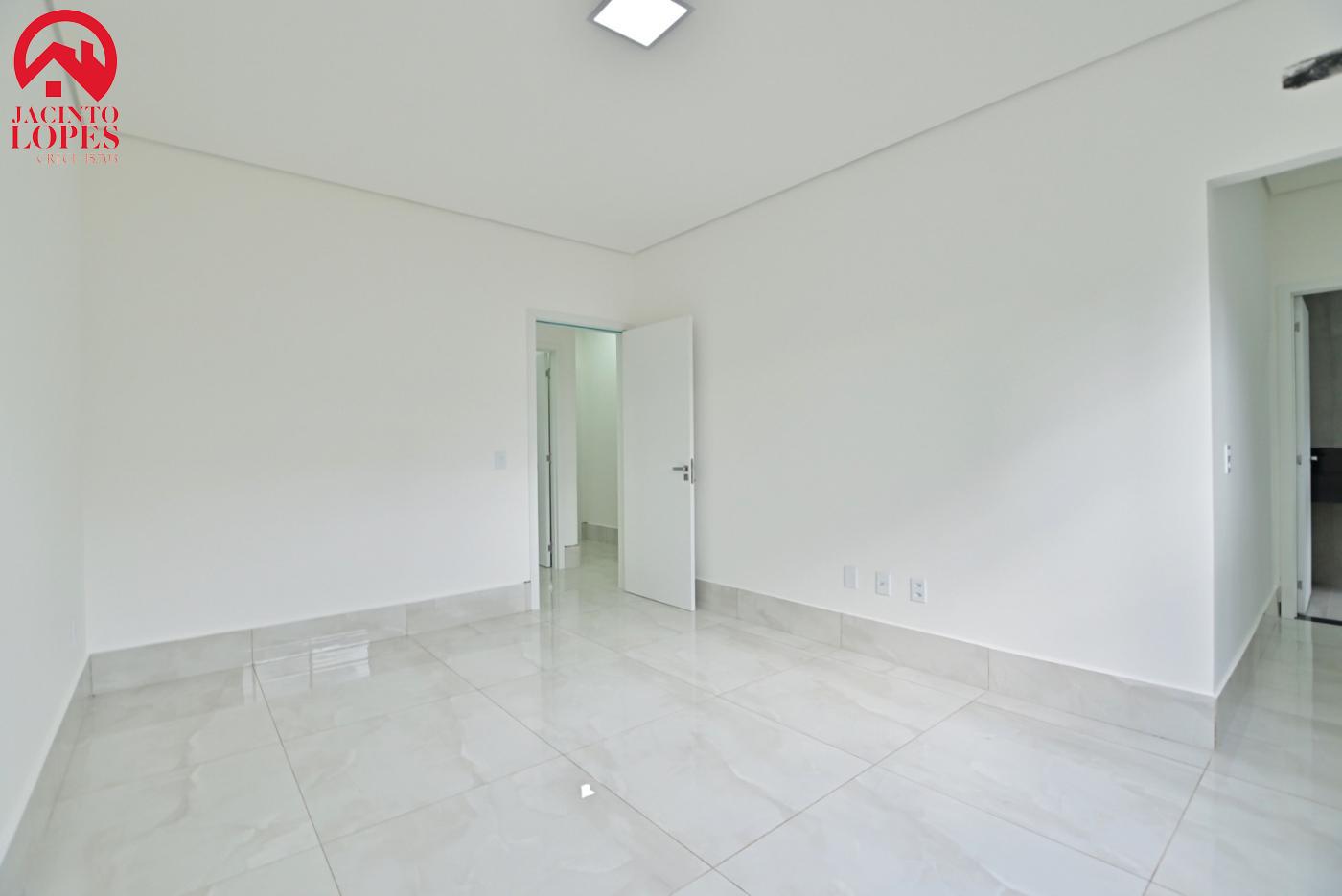 Casa à venda com 4 quartos, 420m² - Foto 43