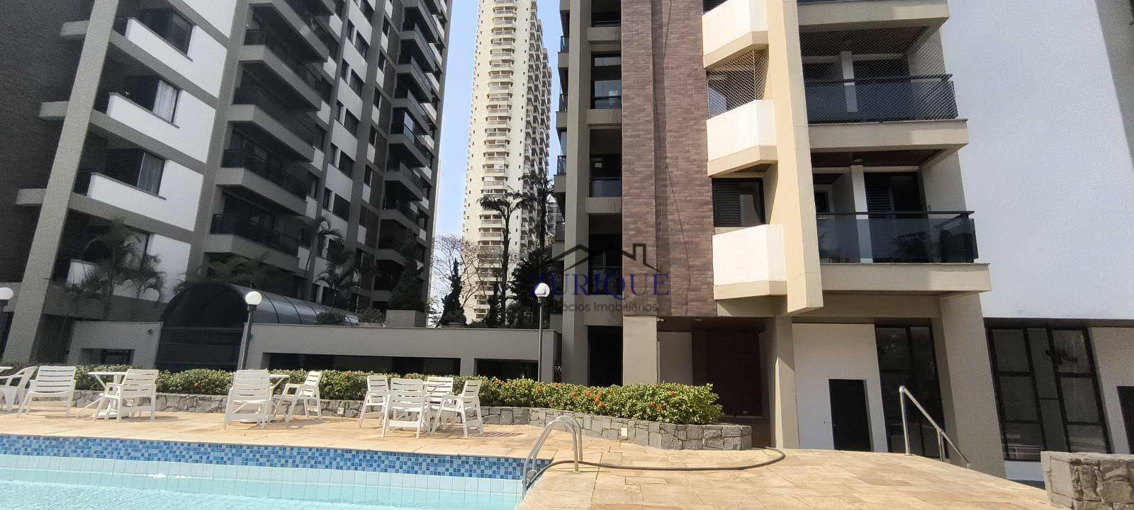 Apartamento para alugar com 3 quartos, 160m² - Foto 1