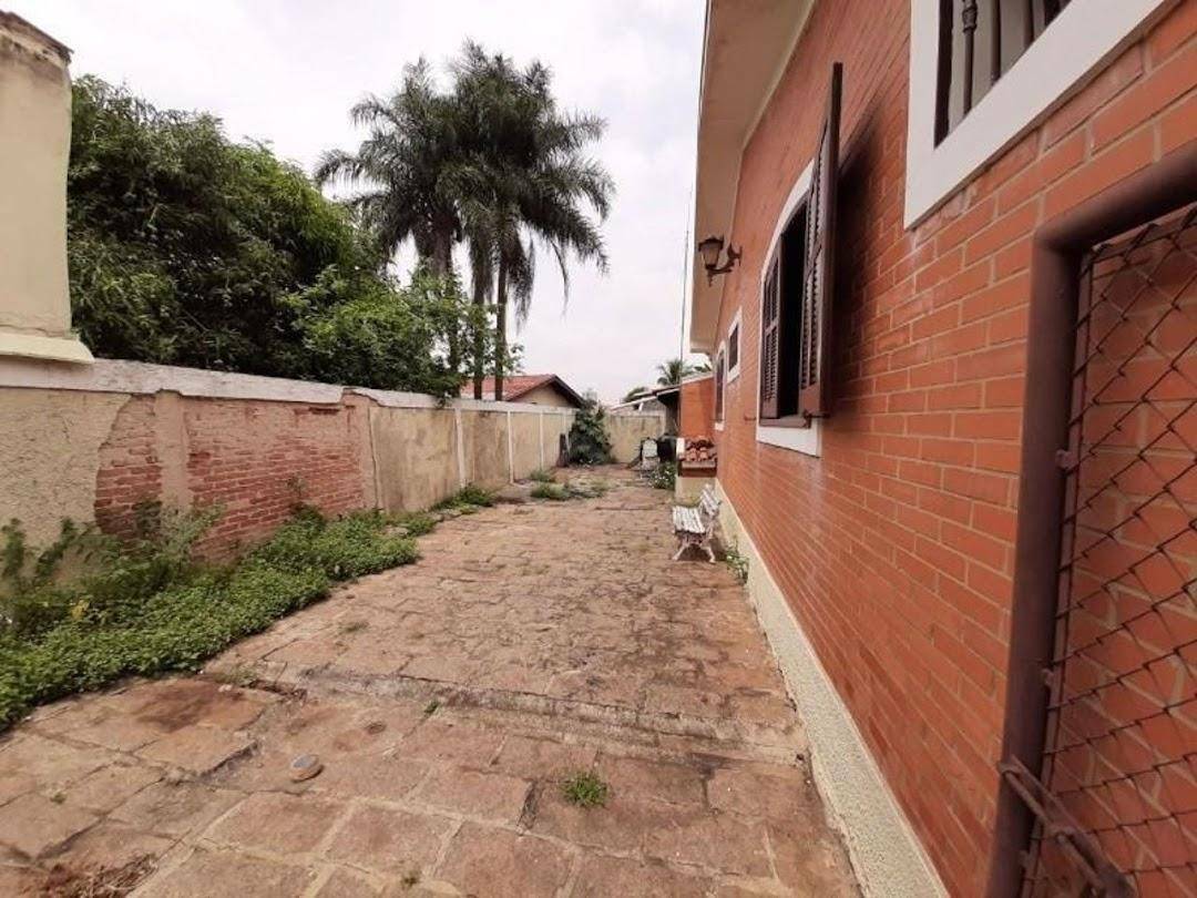 Casa à venda com 5 quartos, 600m² - Foto 8