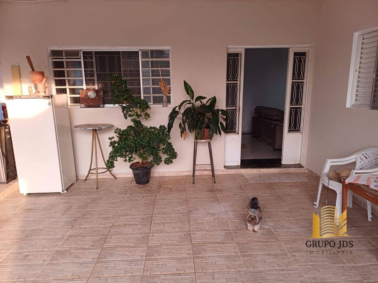 Chácara à venda com 2 quartos, 180m² - Foto 25