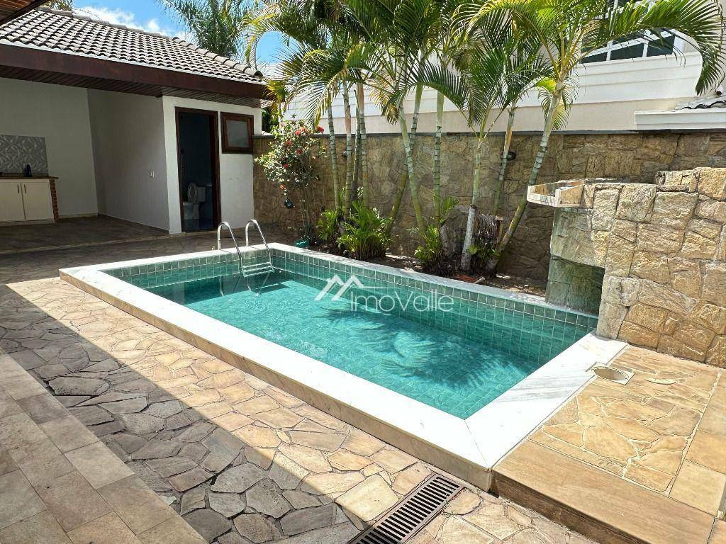 Casa de Condomínio para alugar com 4 quartos, 380m² - Foto 9