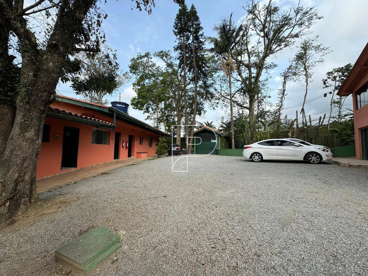 Casa à venda com 8 quartos, 698m² - Foto 6
