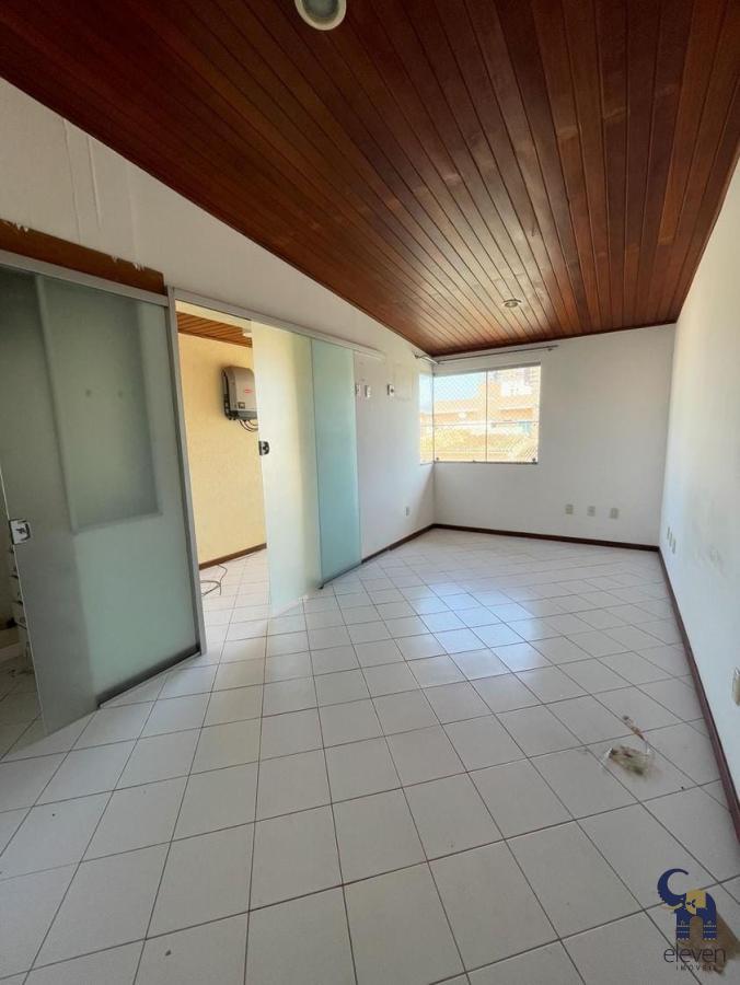 Casa à venda com 4 quartos, 220m² - Foto 36