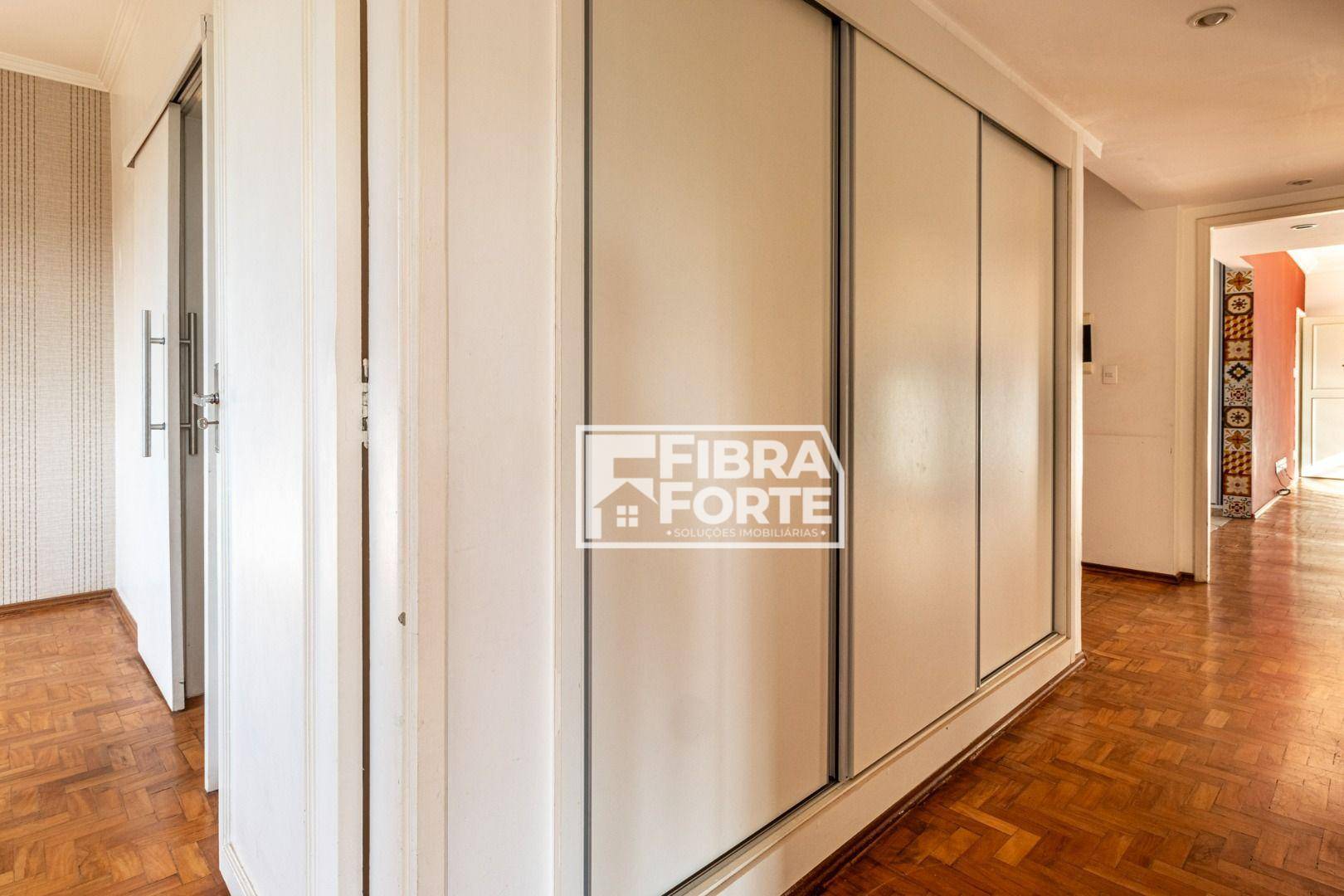 Apartamento à venda com 3 quartos, 127m² - Foto 12