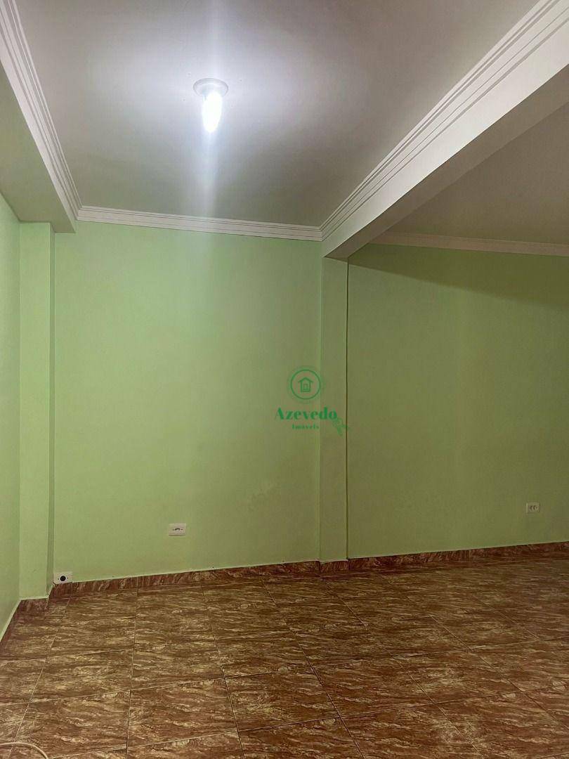 Sobrado à venda com 3 quartos, 298m² - Foto 2