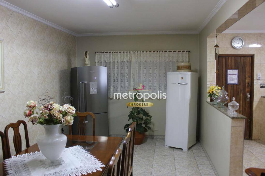 Sobrado à venda com 4 quartos, 250m² - Foto 14