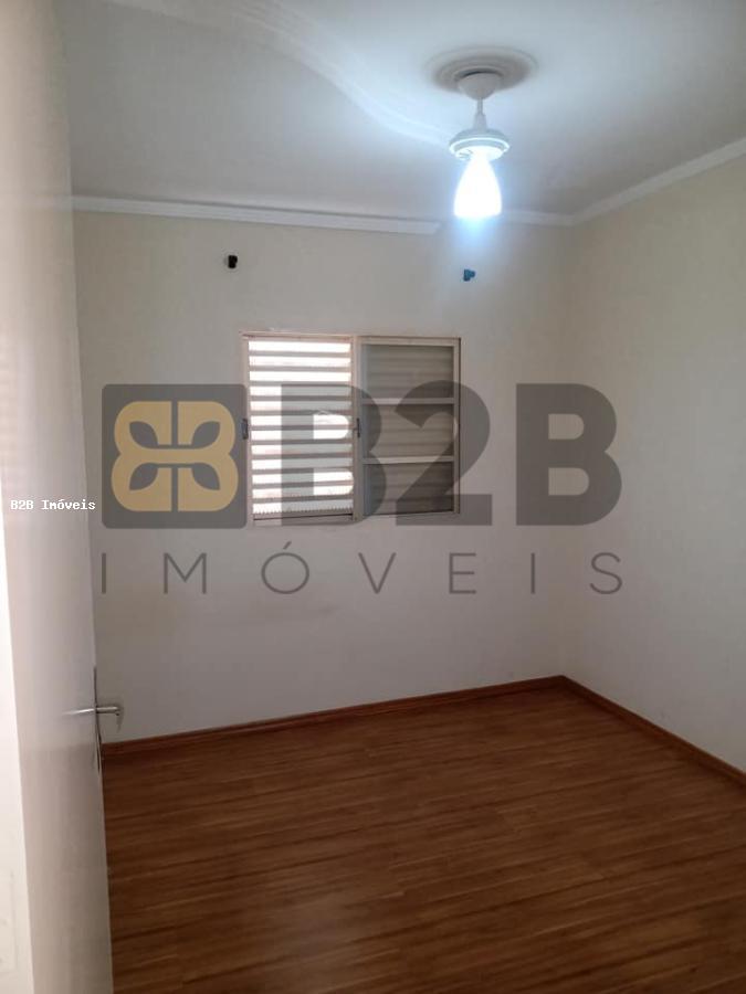 Apartamento à venda com 2 quartos, 42m² - Foto 9