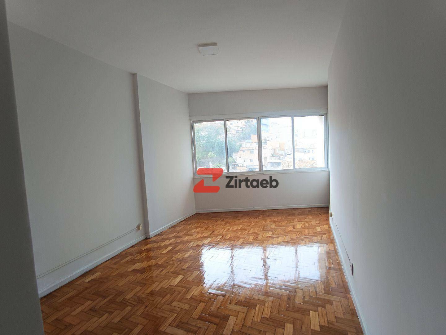 Apartamento para alugar com 2 quartos, 120m² - Foto 4