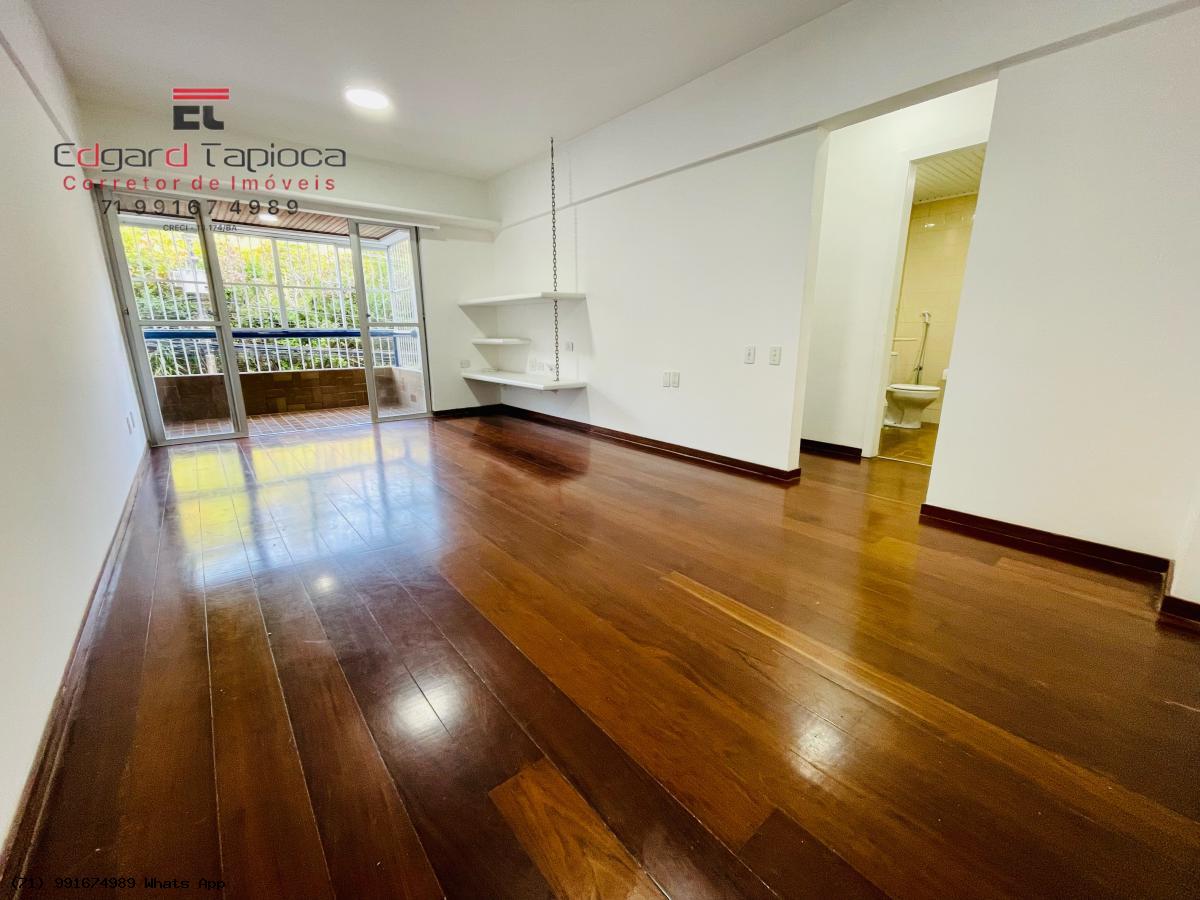 Apartamento à venda com 3 quartos, 79m² - Foto 1