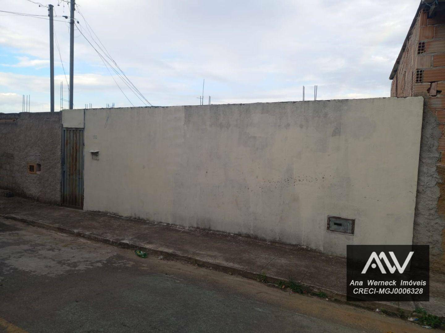 Casa à venda com 2 quartos, 280M2 - Foto 2