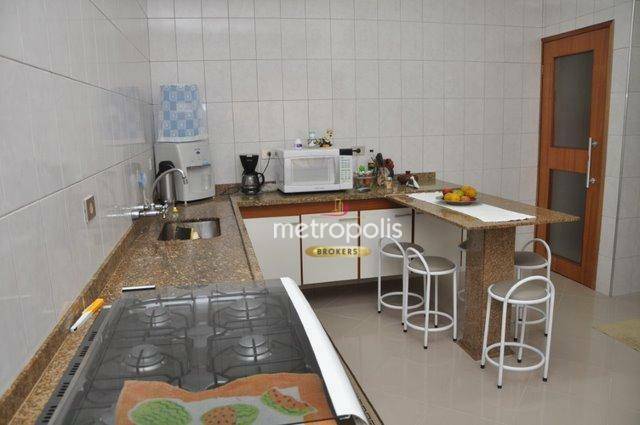 Sobrado à venda com 3 quartos, 300m² - Foto 25