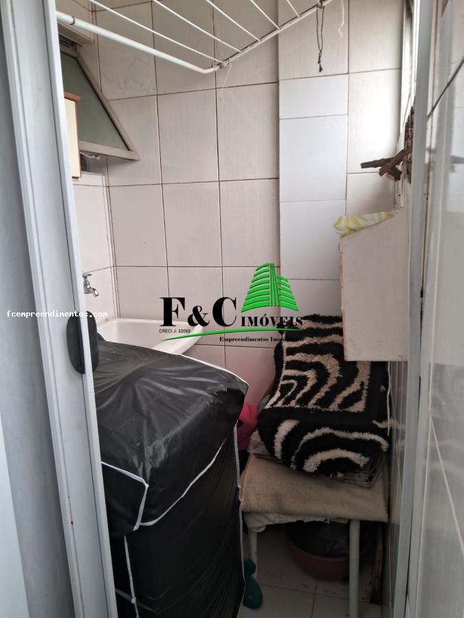 Apartamento à venda com 2 quartos, 61m² - Foto 9