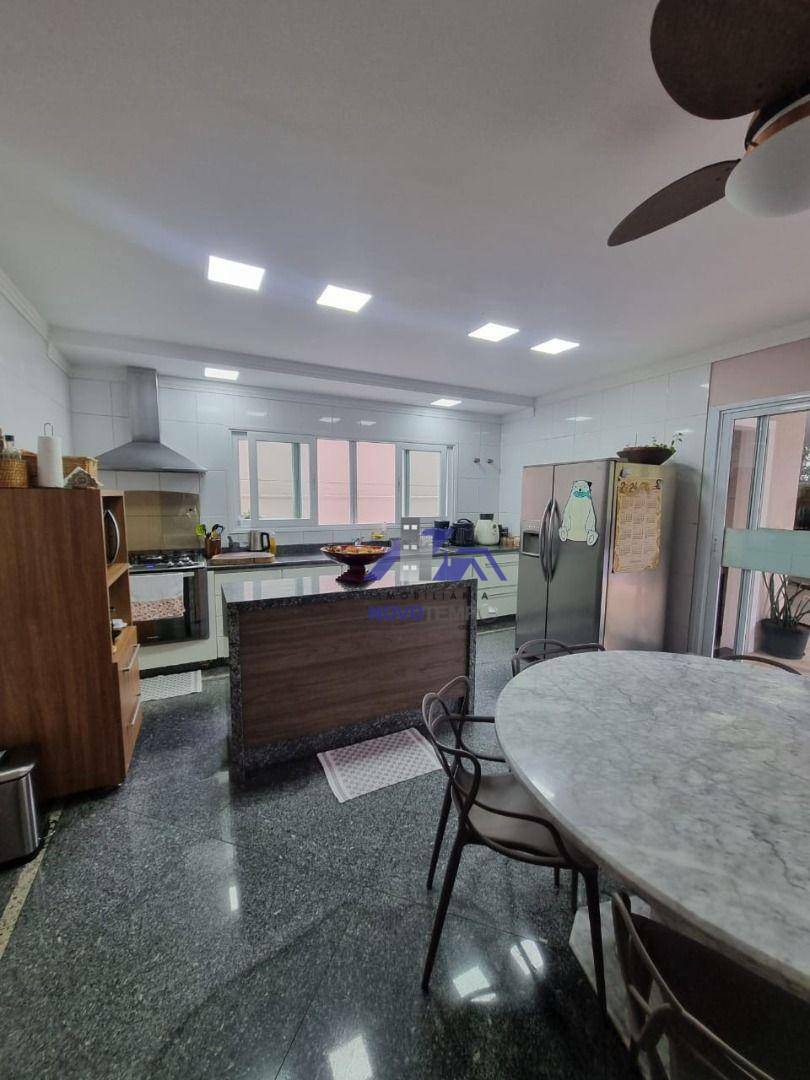 Sobrado para alugar com 4 quartos, 400m² - Foto 3