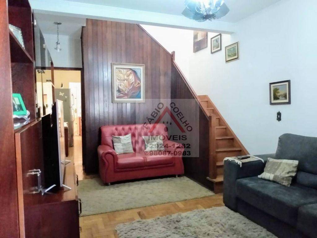 Sobrado à venda com 3 quartos, 150m² - Foto 1