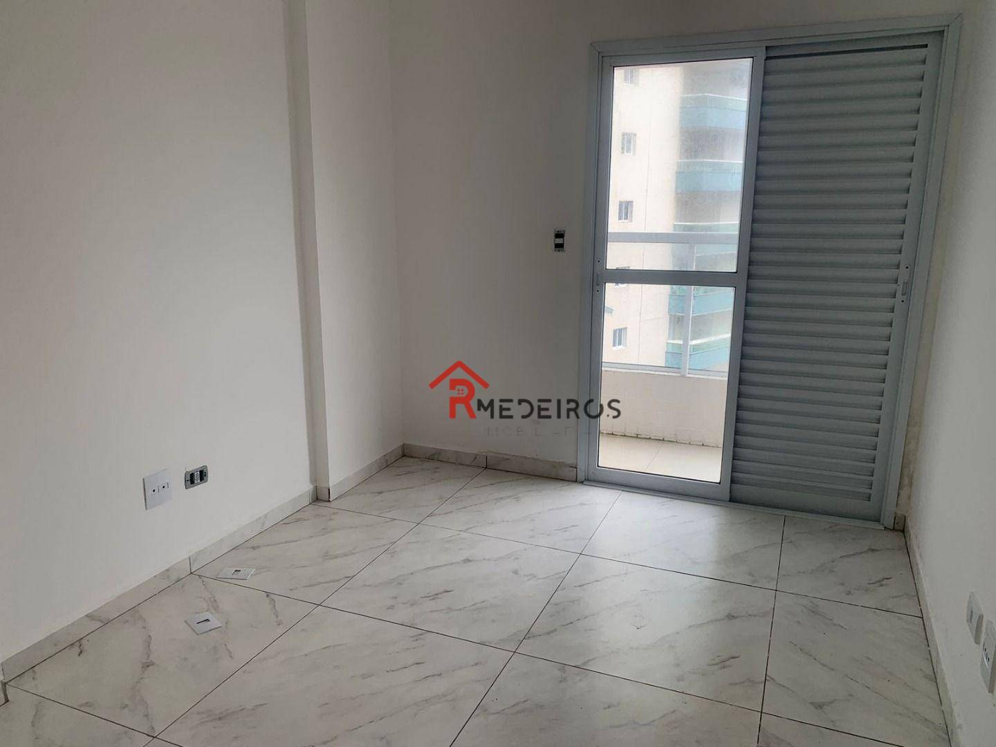 Apartamento à venda com 2 quartos, 67m² - Foto 12