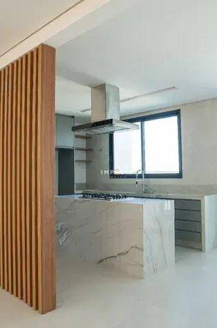 Casa à venda com 3 quartos, 323m² - Foto 4