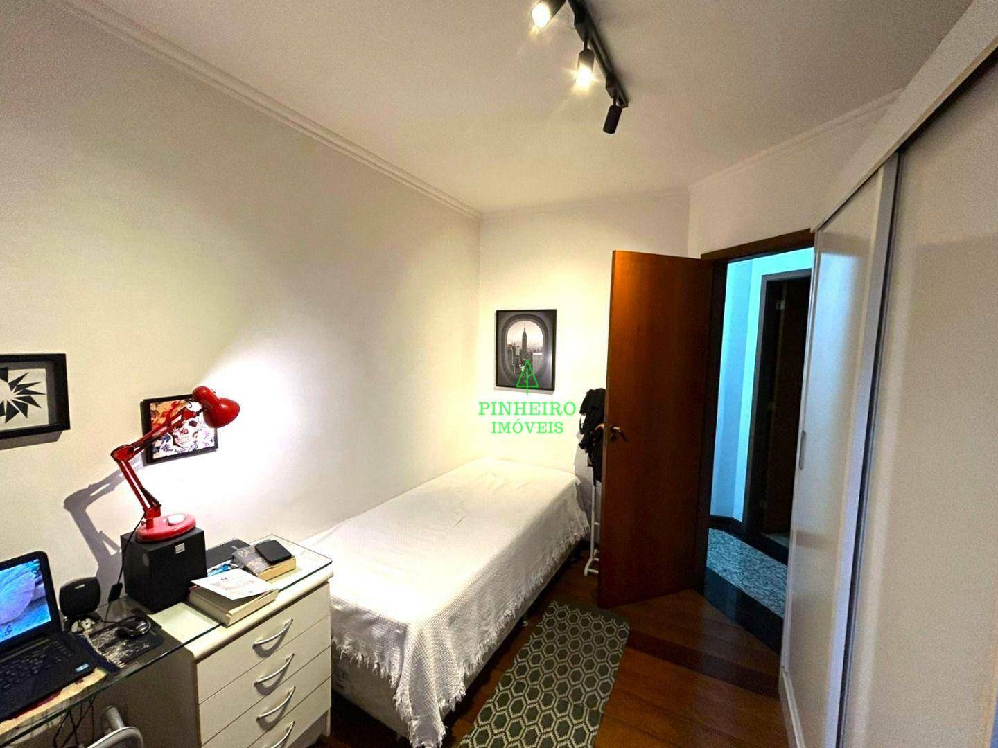 Apartamento à venda com 4 quartos, 190m² - Foto 11