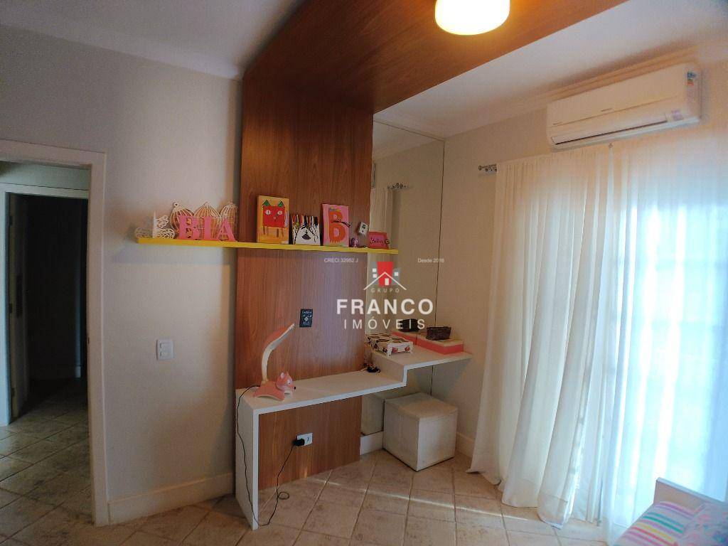 Casa de Condomínio à venda com 3 quartos, 220m² - Foto 28