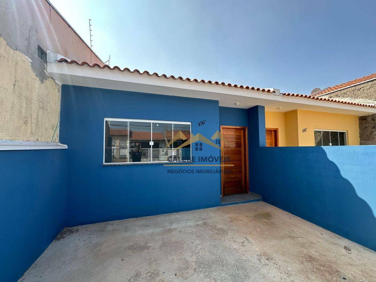 Casa à venda com 2 quartos, 65m² - Foto 2