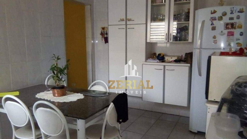 Casa à venda com 2 quartos, 140m² - Foto 11