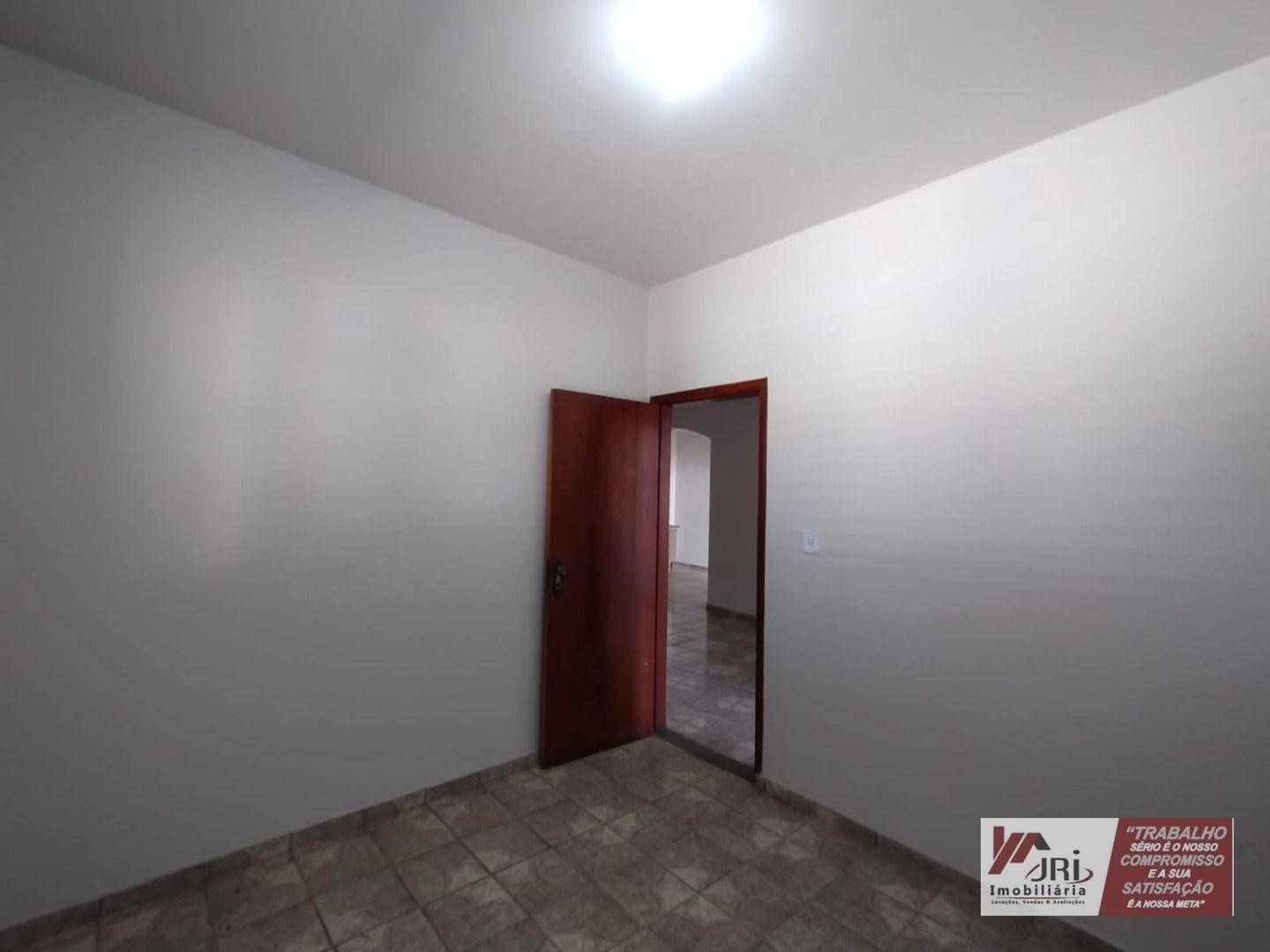 Casa à venda e aluguel com 3 quartos, 100m² - Foto 12