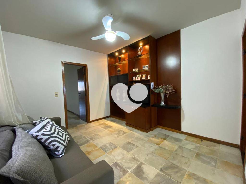 Apartamento à venda com 4 quartos, 250m² - Foto 11