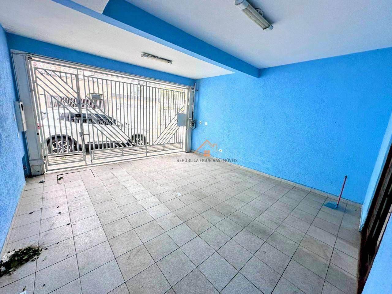 Sobrado à venda com 3 quartos, 223M2 - Foto 2