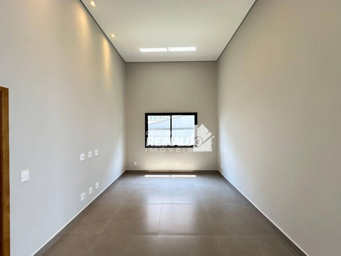 Casa de Condomínio à venda com 3 quartos, 283m² - Foto 3