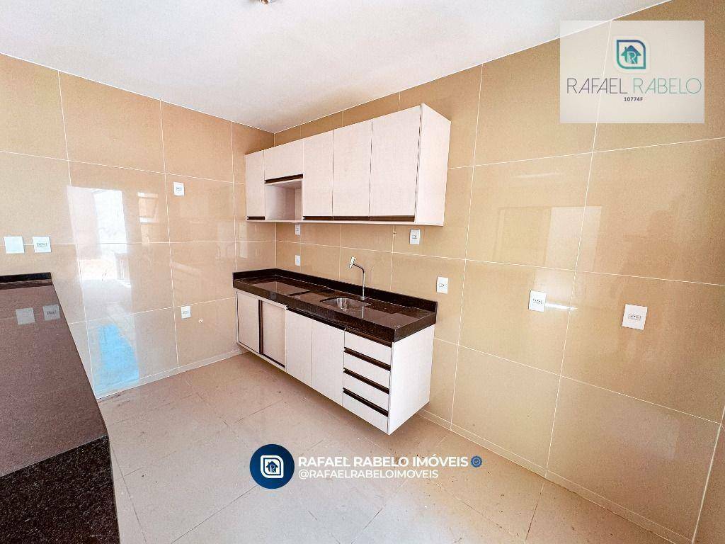 Casa de Condomínio para alugar com 4 quartos, 240m² - Foto 6