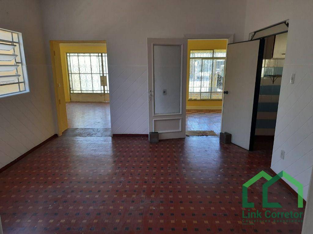 Casa para alugar com 3 quartos, 150m² - Foto 10