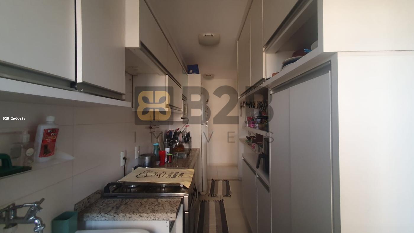 Apartamento à venda com 2 quartos, 71m² - Foto 4